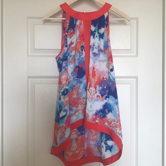 ❤️ High-Low Floral Tank ❤️ - Picture 2 of 3